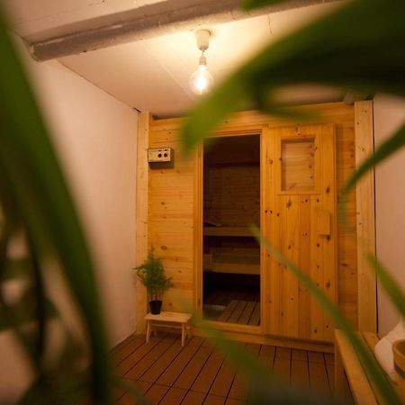 Chalet 4 Personnes Avec Sauna 莱森 外观 照片