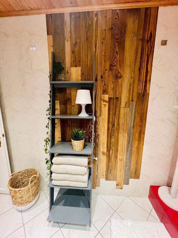 Chalet 4 Personnes Avec Sauna 莱森 外观 照片