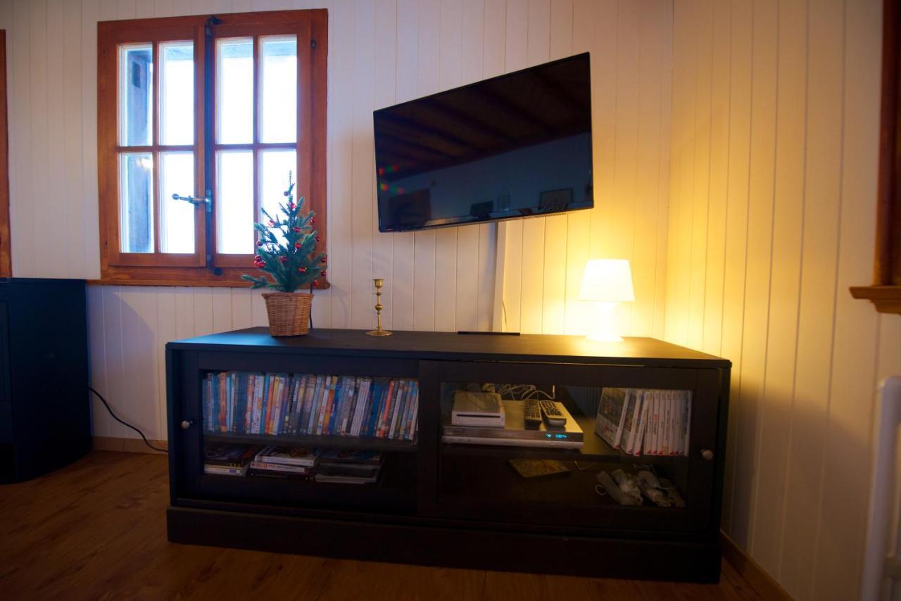 Chalet 4 Personnes Avec Sauna 莱森 外观 照片