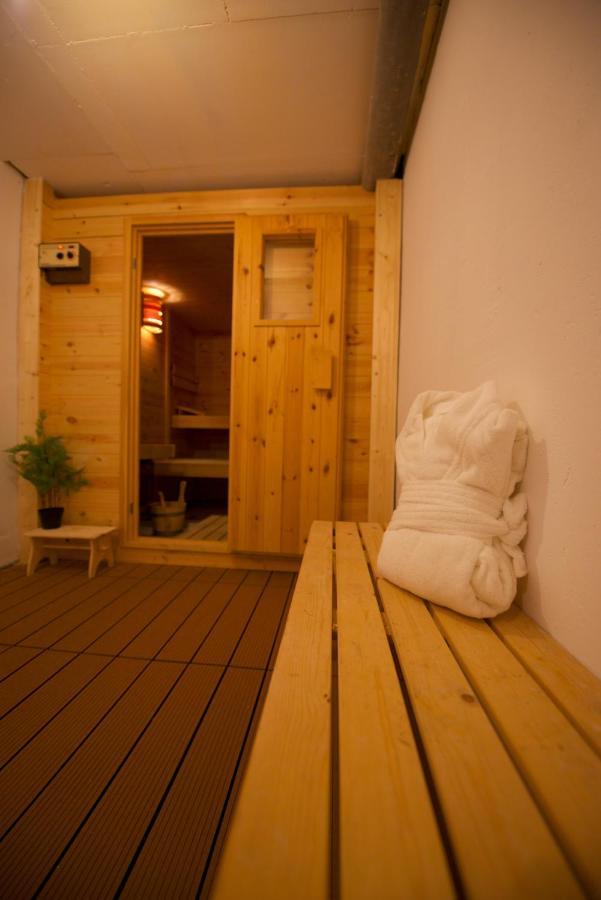 Chalet 4 Personnes Avec Sauna 莱森 外观 照片